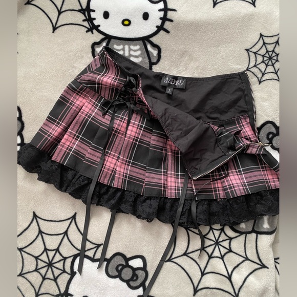 Widow Plaid Lace Skirt - Picture 3 of 4